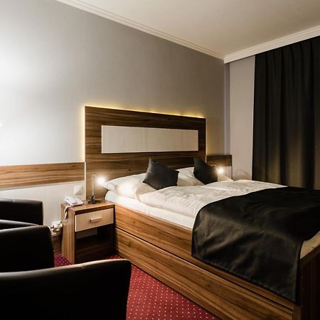 Hotel Menhard Buitenkant foto